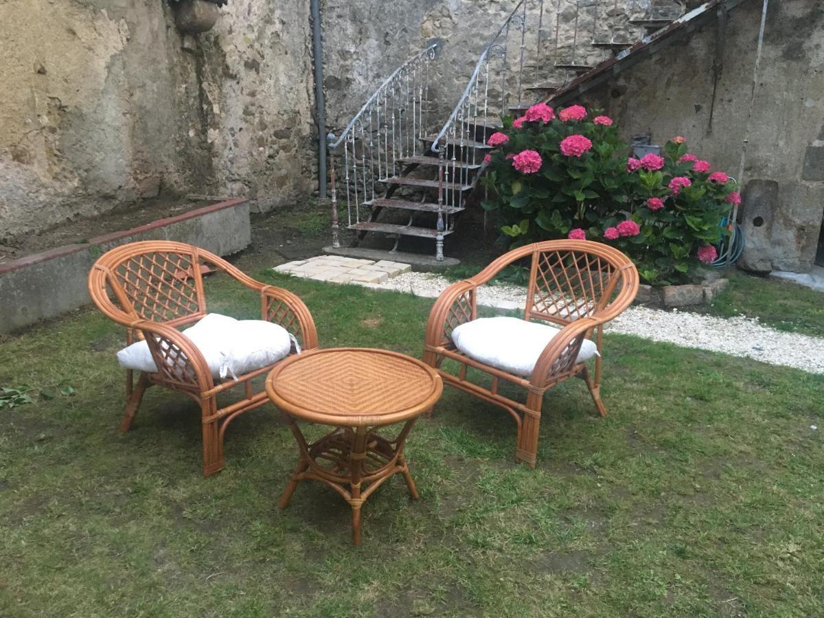 Agréable et charmante chambre d hôte Parthenay Exterior foto